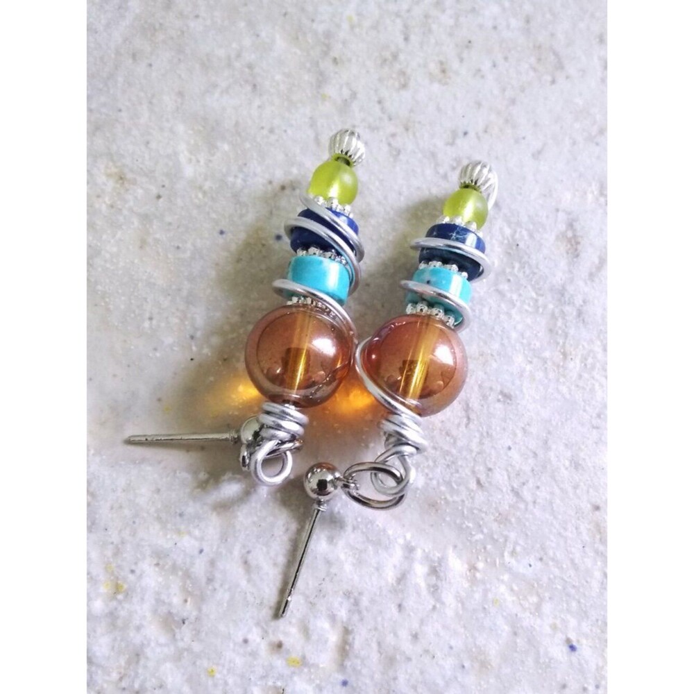 Happy Upbeat & Positive Vibes - Uncomplicated Stacked Scepter Dangle Earrings